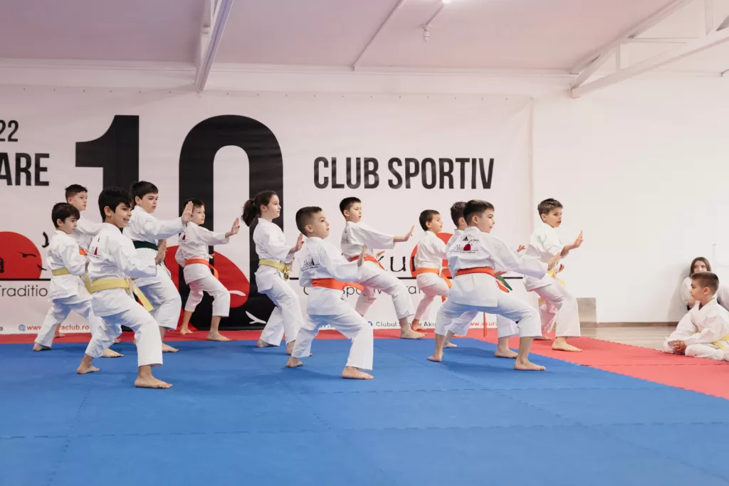 club karate akura 145 jpg
